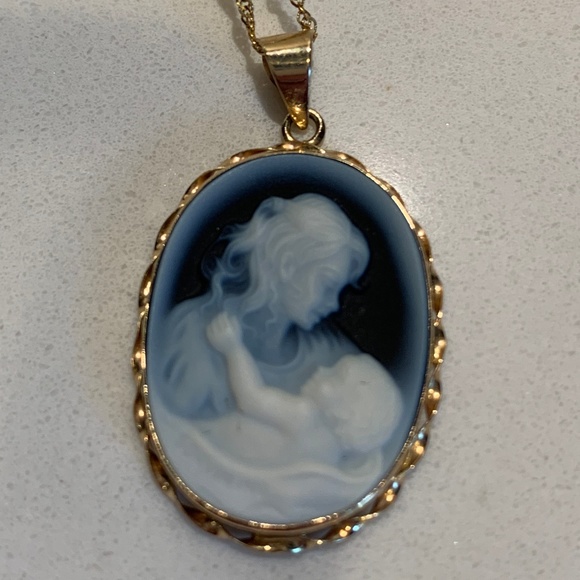 Jewelry - Cameo Mother And Child/Baby - Unused